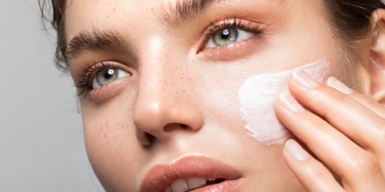 Should You Still Be Wearing SPF Now That You’re at Home?