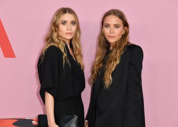 At The Row Fall 2024, Mary-Kate and Ashley Olsen Ban Phones