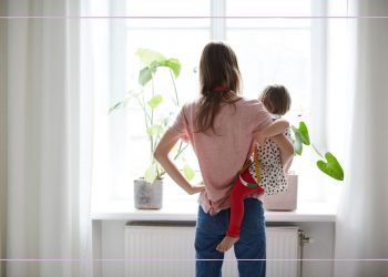 Mum reveals the one question working parents need to ask stay-at-home partners when they get home – and ‘it helps so much’ with the mental load