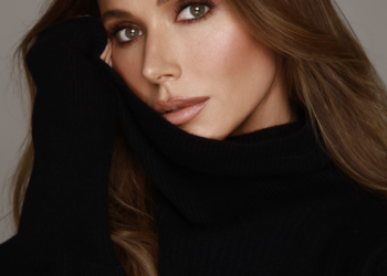 Mary Phillips Celebrity Makeup Artist Is a Master of Her Craft