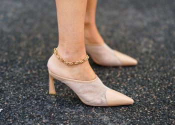 This Summer, Anklets For Women Reign Supreme