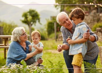 Grandmother’s tip for spending more time with grandchildren leaves the internet divided, as some parents view it as ‘manipulation’