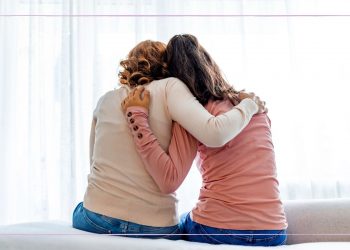 Is your teen part of the ‘anxious generation?’ This is what experts have to say about protecting their mental health