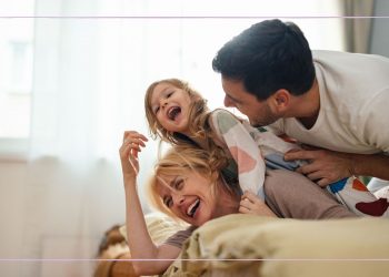 7 traits you probably have now if you grew up as an ‘only child’, according to a psychologist (and #6 is pretty impressive)