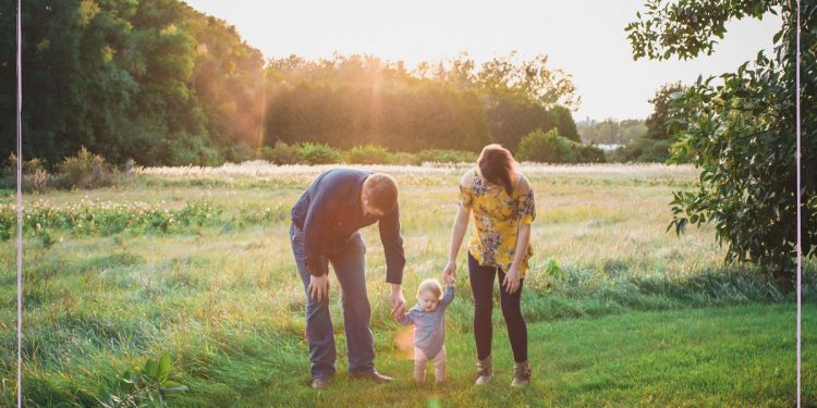 What is parallel parenting and do you do it? Experts share 4 tips to reap the benefits of the alternative co-parenting approach