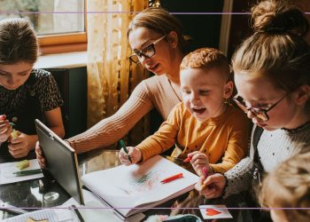 Can mums really have it all? No, and here are 5 relatable reasons why not from a parent psychotherapist (and it’s not because you’re ‘failing’)