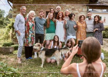 Recognise these 8 traits? Then you probably grew up in a big family