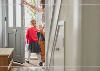 3 most common back-to-school issues kids face and how to deal with them, according to psychologists