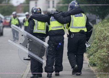 How do you talk to kids about the riots? We spoke to a psychologist and a teacher