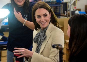 Kate Middleton’s Zara dress is the style gift that keeps giving