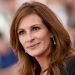 Julia Roberts’ powder blue Stella McCartney suit is elegance personified