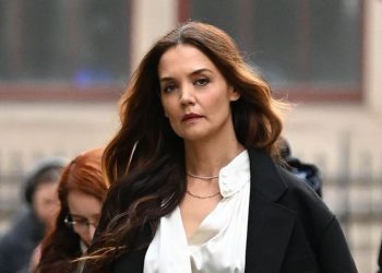Katie Holmes just broke an unspoken fashion rule and wore tights with mules – her shoes are under £100 and available on Amazon