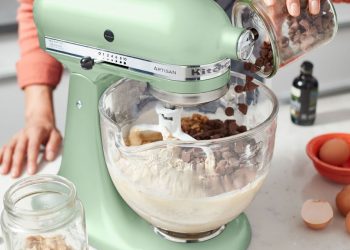 Are you making any of these 11 common stand mixer mistakes?