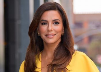 Eva Longoria’s zesty yellow dress is inspiring me to try something new this summer