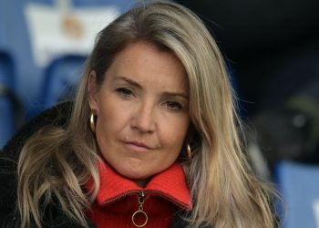 Helen Skelton’s layered look is giving me plenty of country chic style inspiration this Earth Day