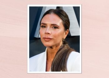 Victoria Beckham just revealed how to achieve her iconic nude lip