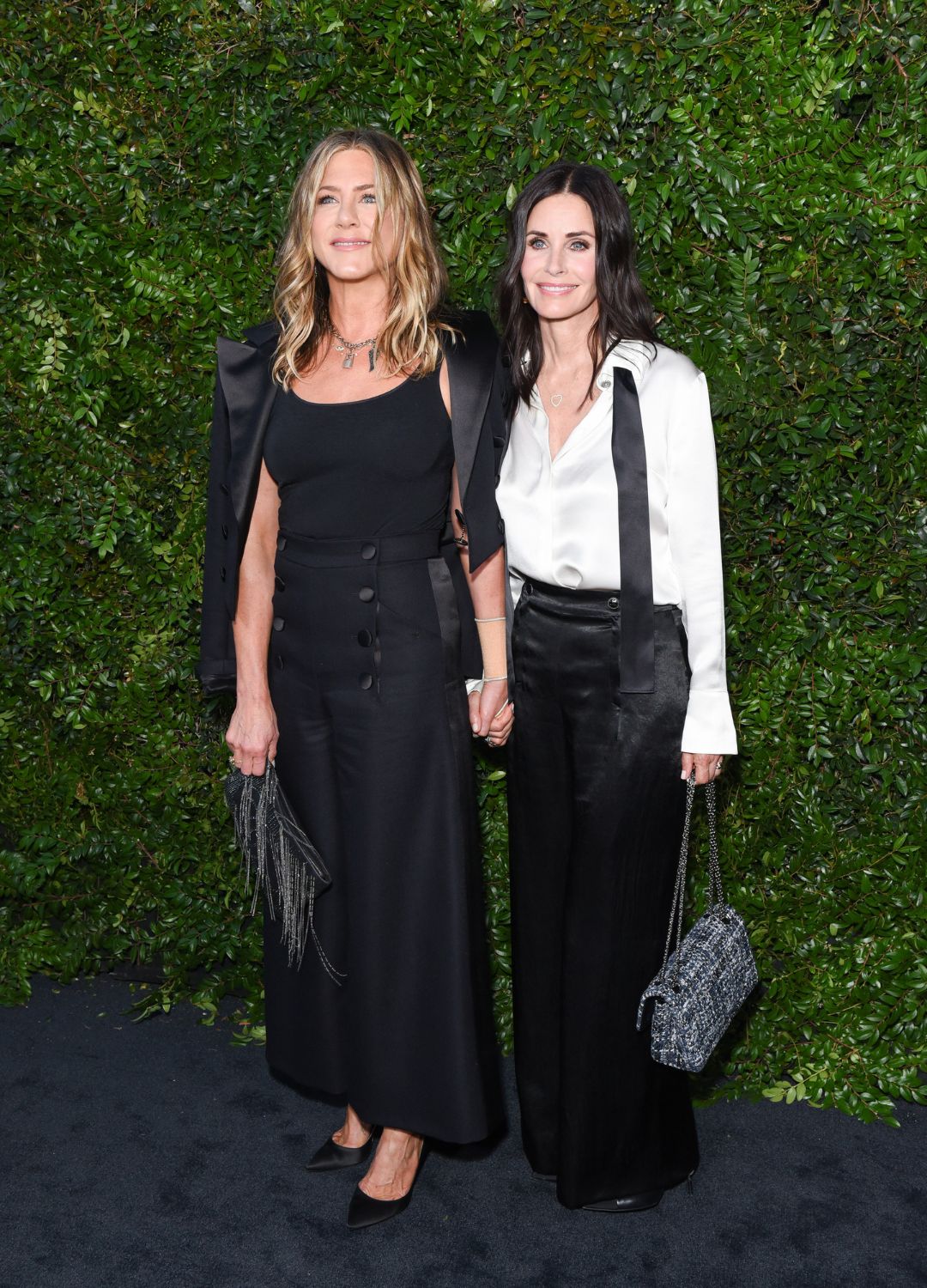 Jennifer Aniston and Courteney Cox