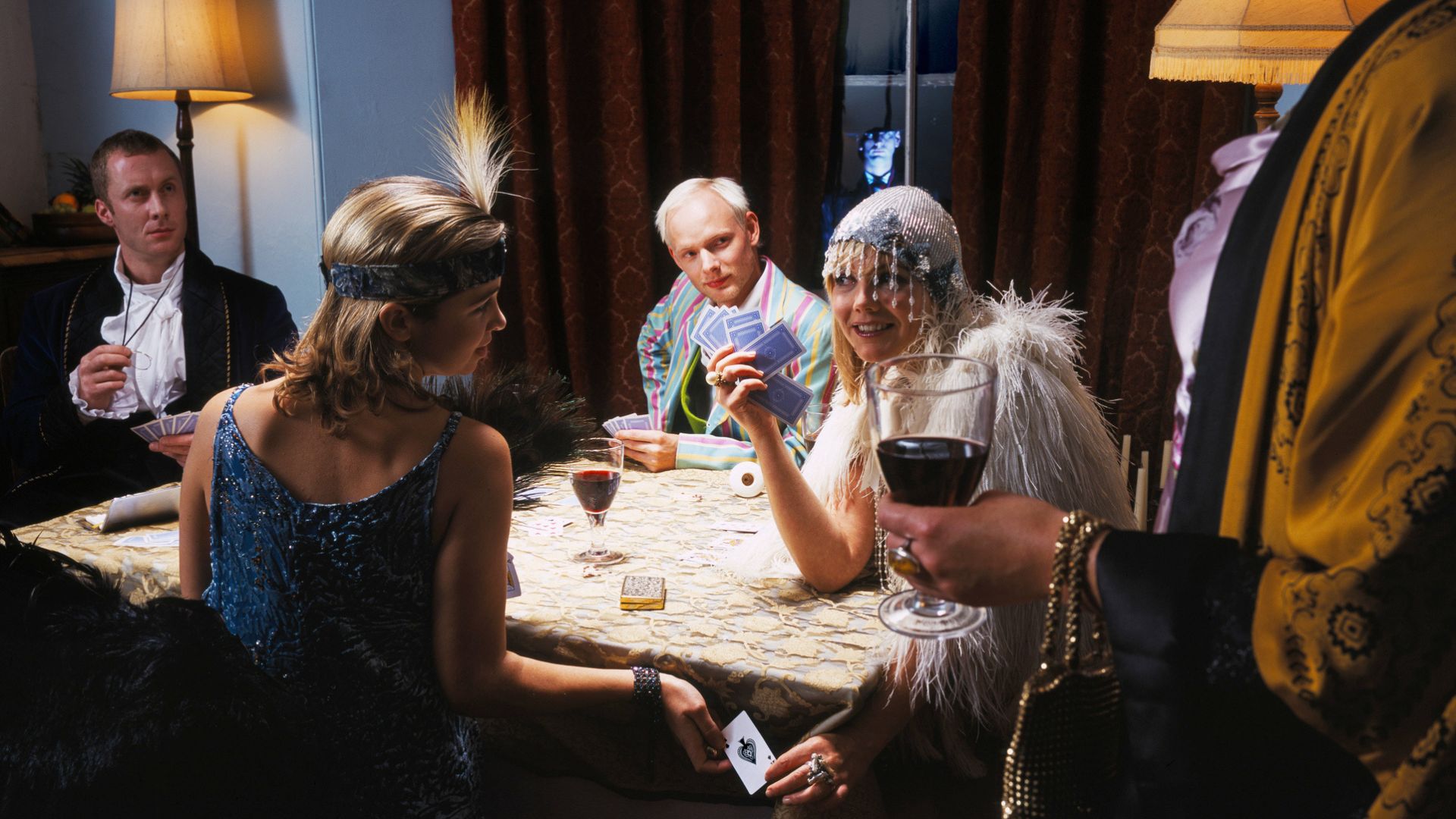 A murder mystery night team
