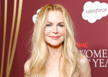 Nicole Kidman’s white linen dress is the only thing you’ll want this summer