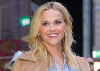 Reese Witherspoon’s mini dress is so Chanel – in the best way