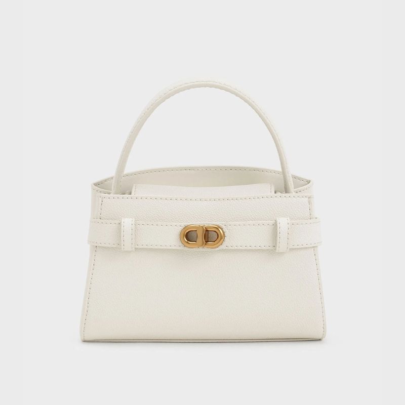 Image of white bag 