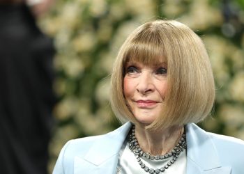 Anna Wintour’s dress ahead of the Met Gala was perfect for summer