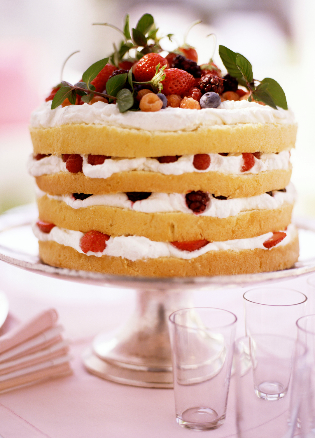Cake decorating with berries