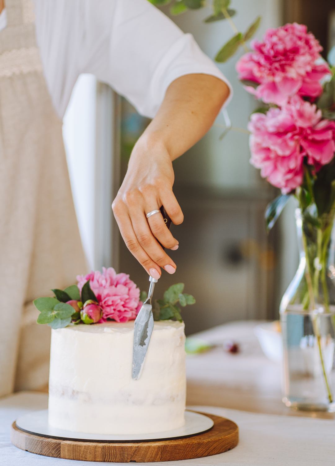 Cake and flowers
