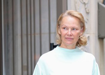 Pamela Anderson added one of Kate Middleton’s favourite bags to her mermaid-inspired look