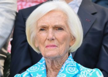 Mary Berry masters hottest 2025 combination at Wimbledon