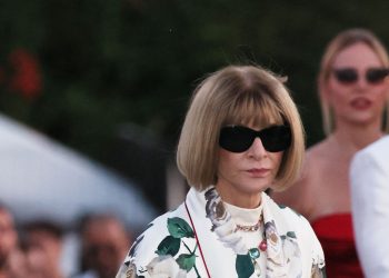 Anna Wintour just proved nightwear really can look chic by day