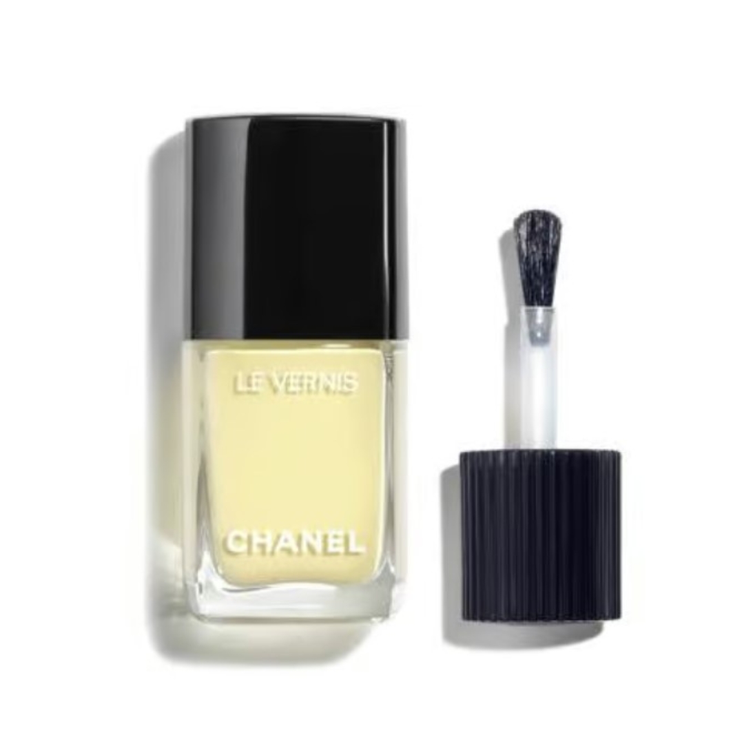 Chanel Le Vernis Longwear Nail Colour in shade Ovni