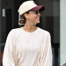 Jessica Alba’s UGG Tazz styling shows this shoe works all year