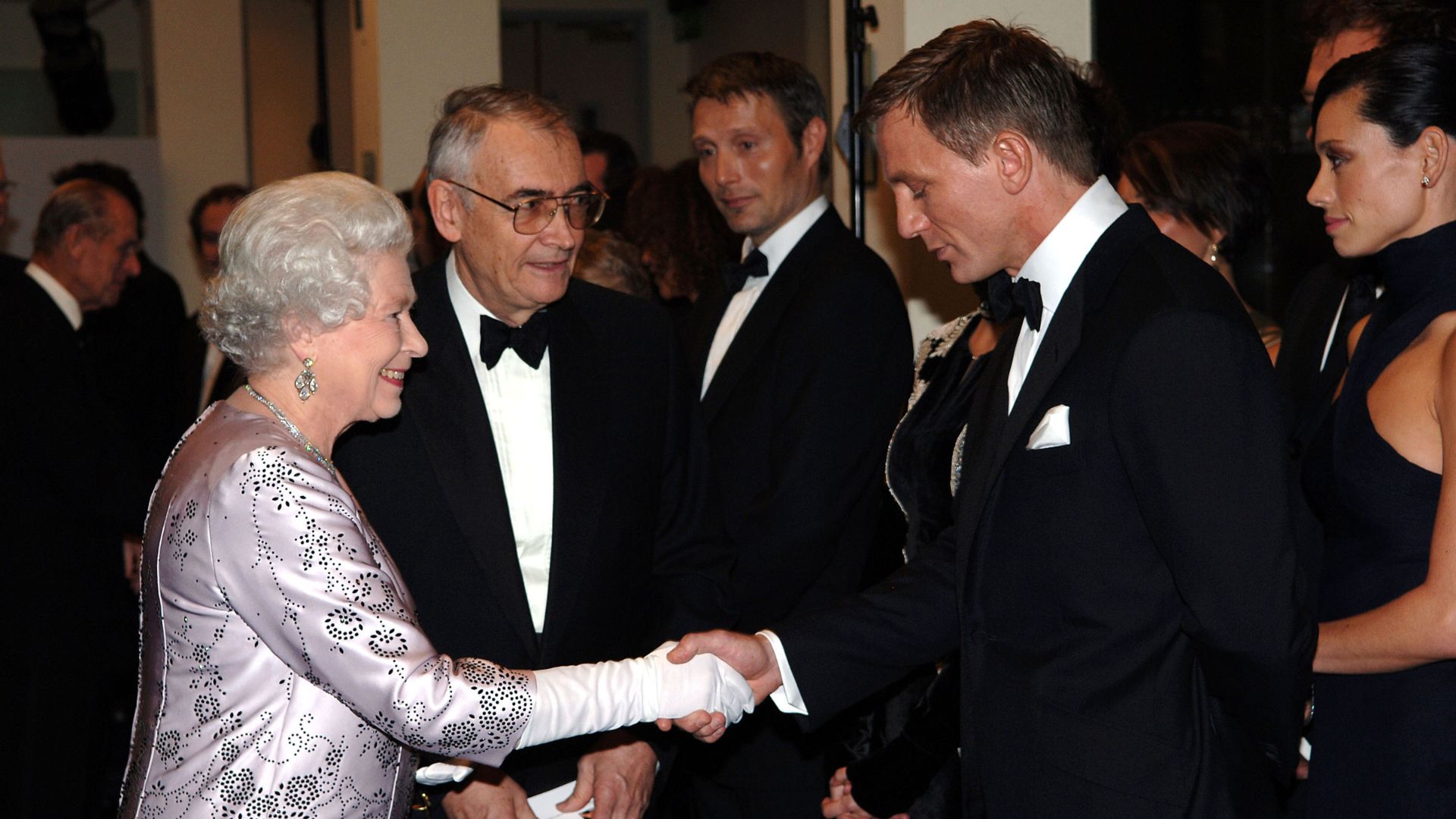 Queen Elizabeth II meeting James Bond actor Daniel Craig