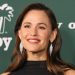 Jennifer Garner’s 2-step routine for thicker and fuller hair