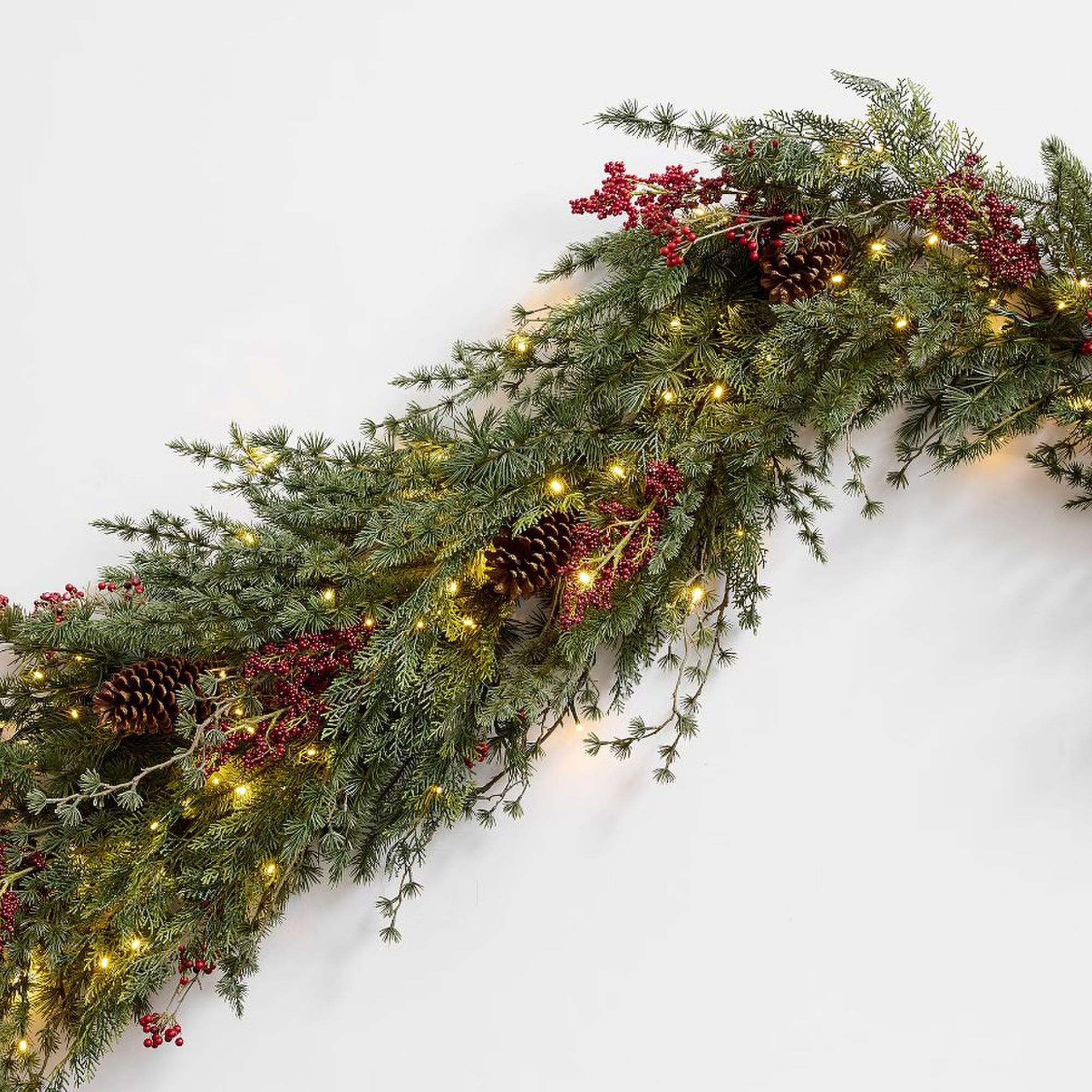 picture of red berry garland