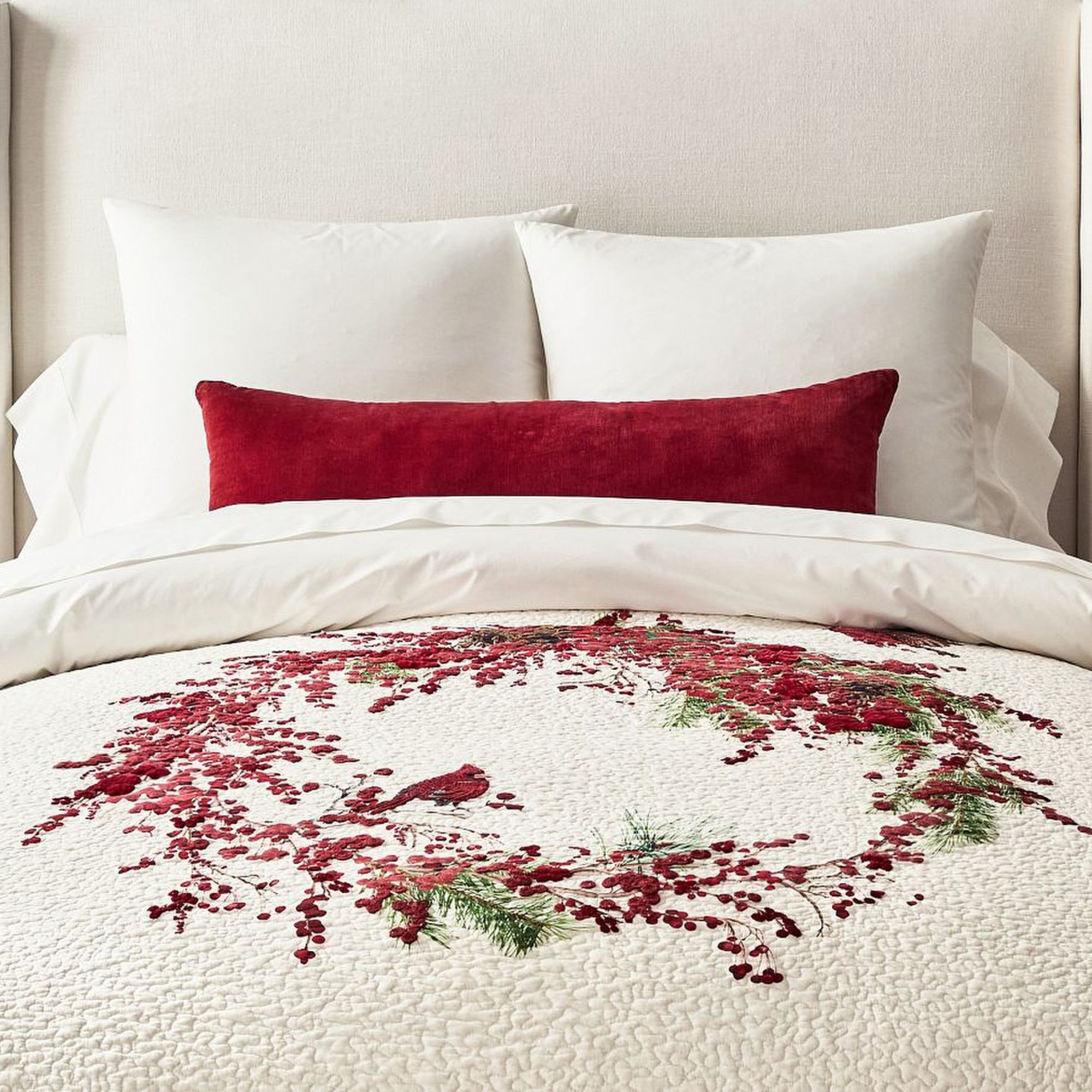 Red Berry Wreath Bedspread