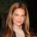 Katie Holmes’ leather trousers are a polished autumn staple