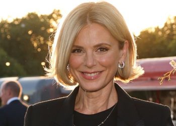 Emilia Fox’s light-wash jeans are an alternative to dark denim