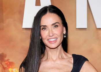 Demi Moore confirms autumn as the season for denim dresses