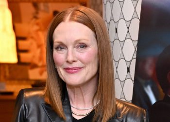 Julianne Moore just gave jeans and a blazer a leather update