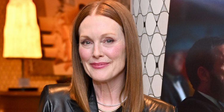 Julianne Moore just gave jeans and a blazer a leather update