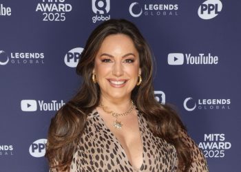 Kelly Brook updates classic leopard print with this dress