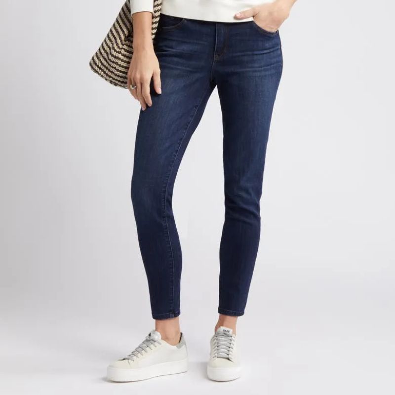 Sophie &#039;Ab&#039;Solution Modern Ankle Skinny Jeans on model