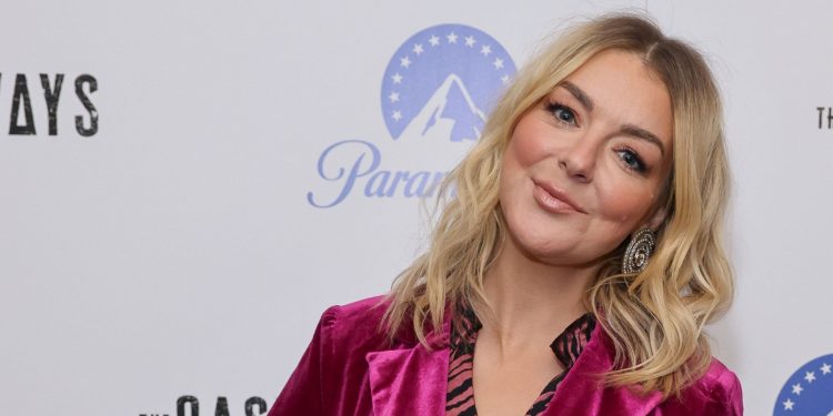 Sheridan Smith proves velvet is still a timeless festive look