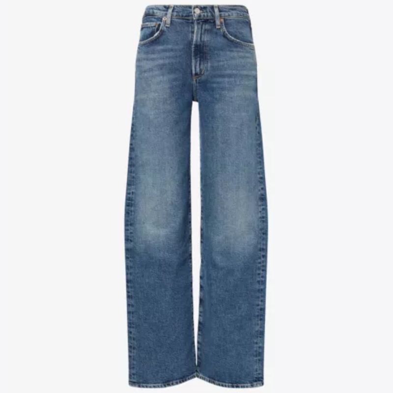 Claudia Shiffer&#039;s Agolde denim jeans
