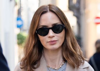 We all need Emily Blunt’s cosy-chic, Twixmas outfit formula