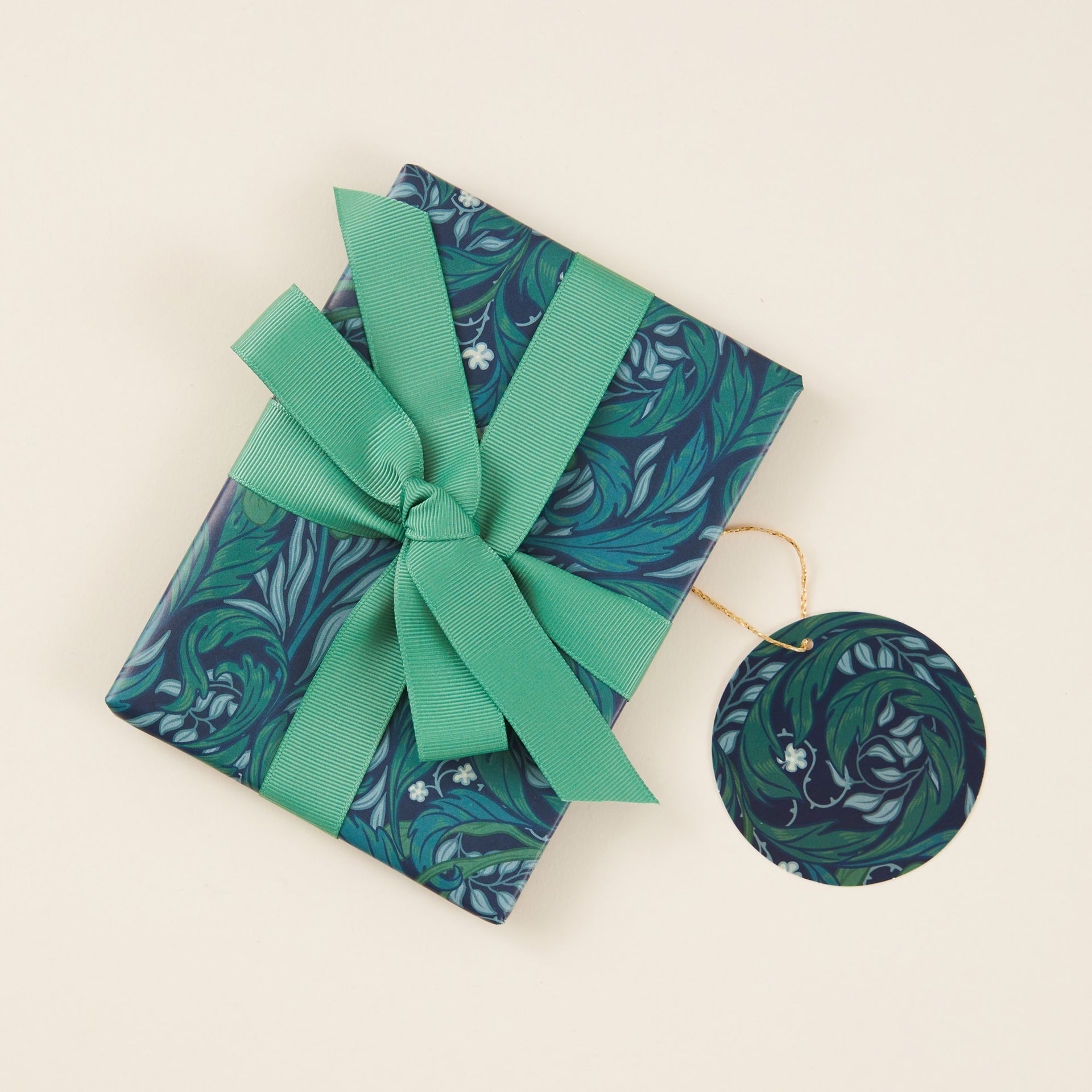 Green Vintage Wrapping Paper - Pack of 4 Sheets