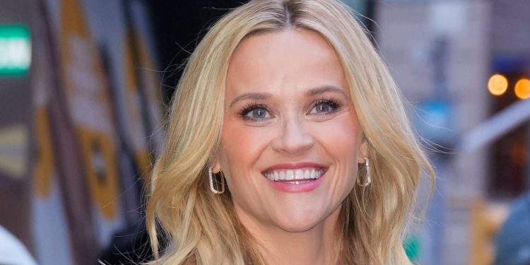 Reese Witherspoon’s fair isle knit is a Christmas Day staple