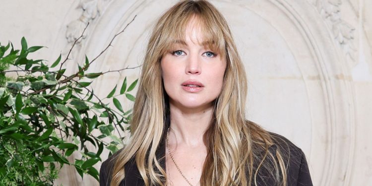 Jennifer Lawrence proves tailored coats are a casual wear hero